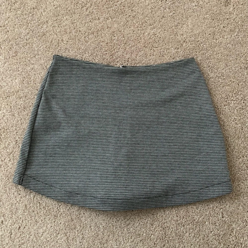 mini houndstooth skort